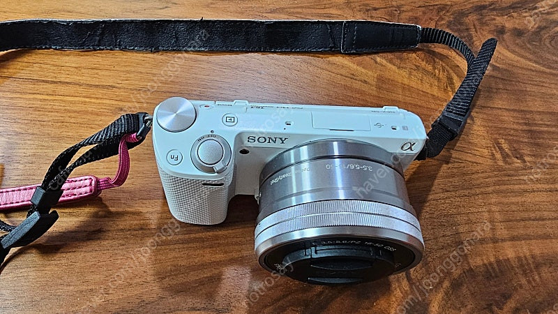[판매] 소니 NEX-5R 미러리스 카메라 및 16-50mm 렌즈 판매합니다.--7