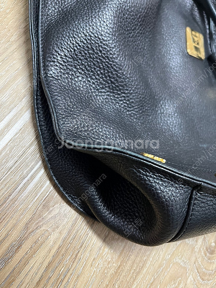 MCM 가죽 숄더백--3