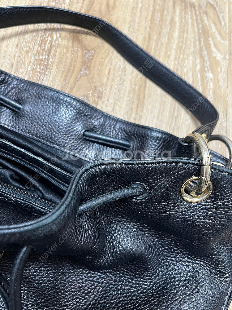 MCM 가죽 숄더백--8