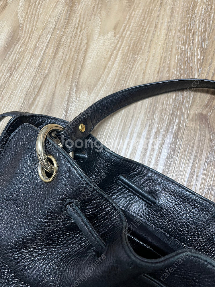 MCM 가죽 숄더백--9