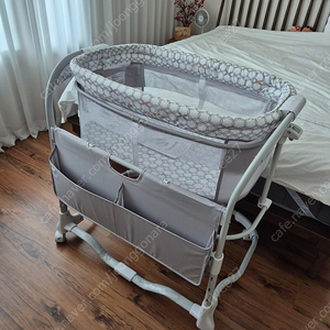 인제뉴어티 아기침대