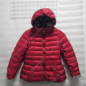 버버리 키즈 여아 패딩 구스다운점퍼 사이즈 8y 128cm