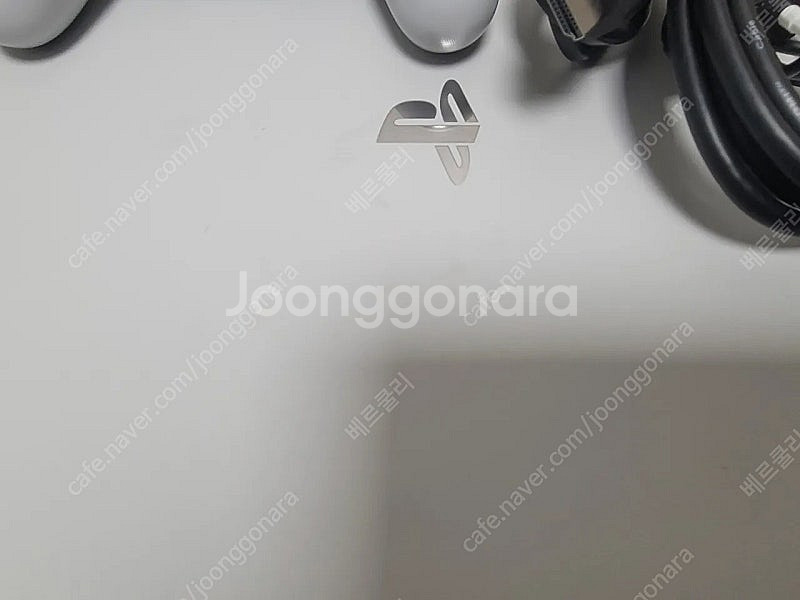 [PS4 중고기기] 7218B 프로 화이트--1
