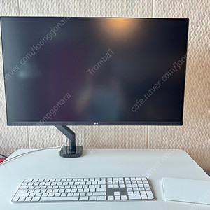 LG 32인치 모미터 27인치 교환