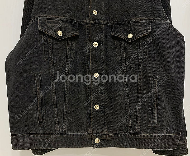 [XS]발렌시아가 스프레이 데님자켓 흑청 디스 워싱 페...--4
