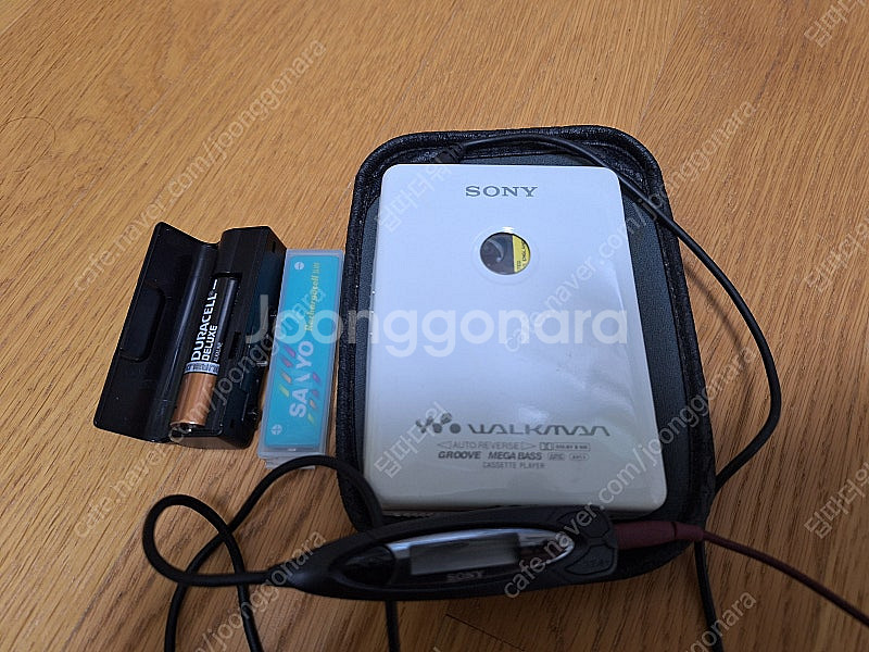 소니 워크맨 카세트 플레이어 WM-EX615 흰색 유광...--4