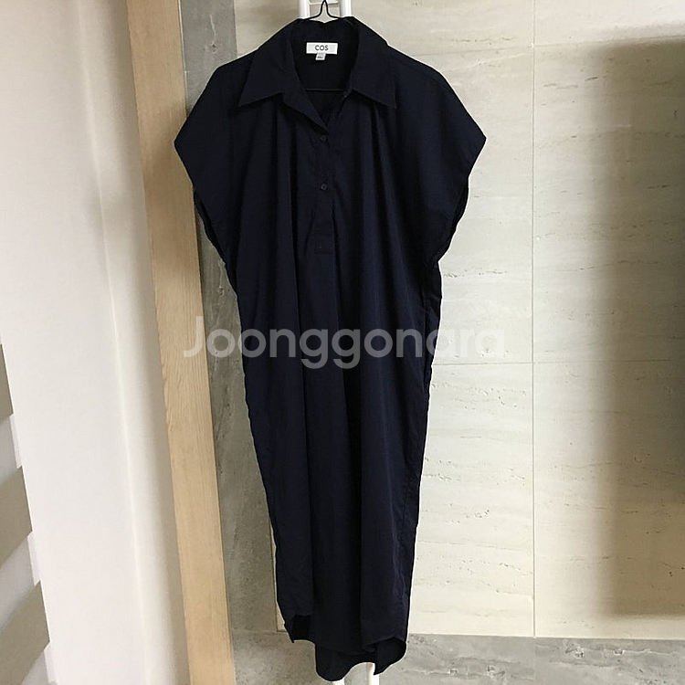 COS 코스 원피스 오버사이즈 헴드 칼라 드레스 원피스...--7
