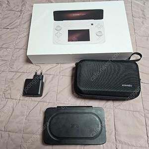 아야네오 ds 7840u 32g+2TB 힌지커버파손제품