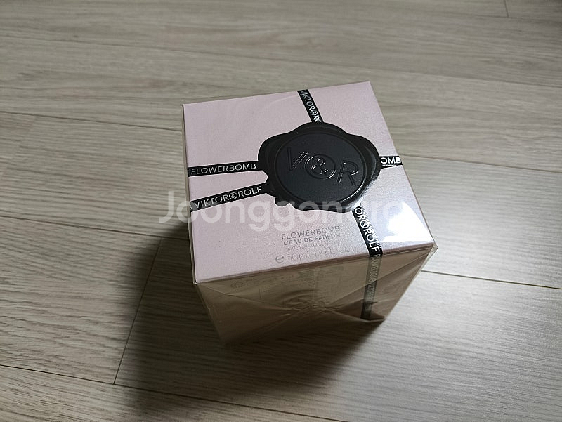 새상품)빅터앤롤프 플라워밤 오드퍼퓸 50ml​--0