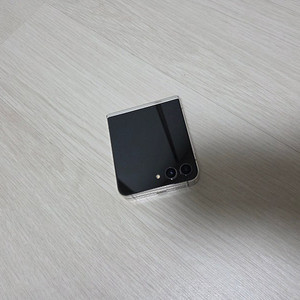 갤럭시 Z 플립 5 512G 스마트폰 팝니다
