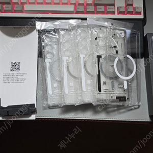 갤럭시 S25 울트랄 자급제 512G 실버블루 판매합니다.