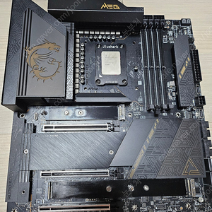 i9 13900KS 와 MSI MEG Z790 에이스 ACE 메인보드 같이 팝니다.