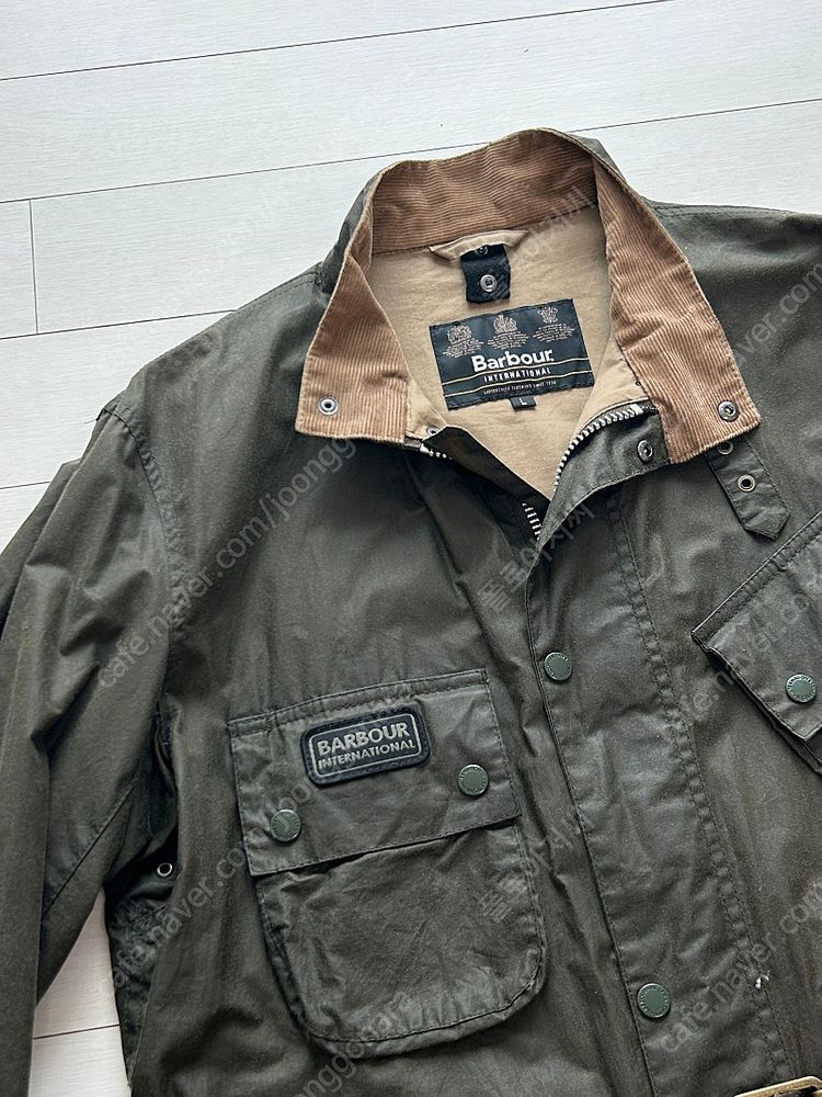 [바버 인터네셔널] 라이트웨이트 SL 왁스 자켓 L 사이즈--2