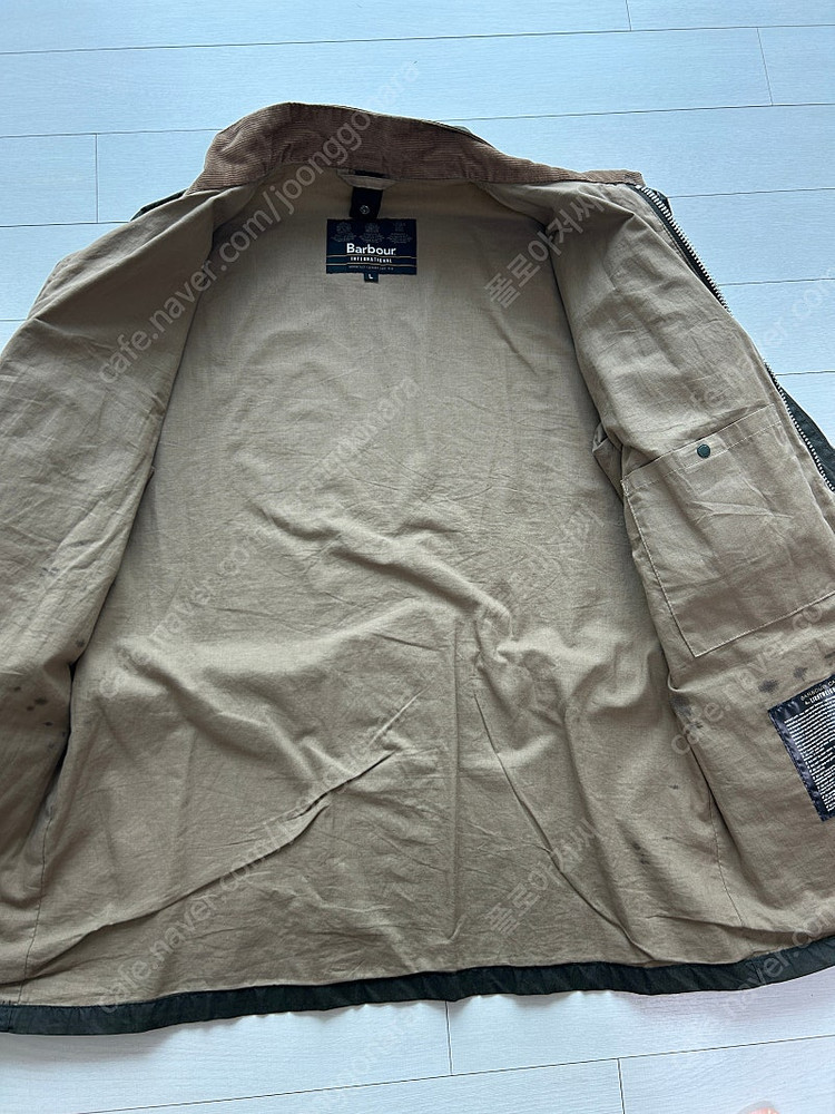 [바버 인터네셔널] 라이트웨이트 SL 왁스 자켓 L 사이즈--6