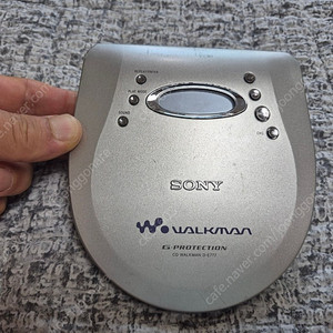 SONY CDP D-E777 실버색상 정상작동품 판매합니다.