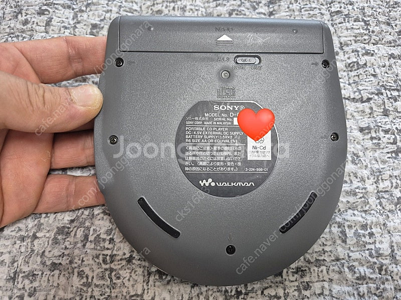 SONY CDP D-E777 실버색상 정상작동품 판매합...--5