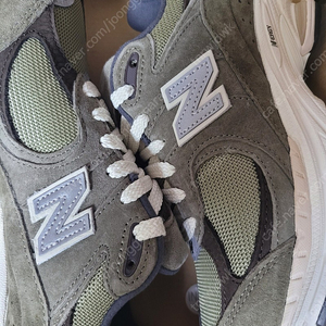 뉴발란스 m2002rhn 230 사이즈