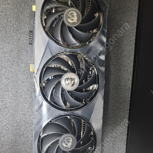 MSI Geforce RTX4070 Super 3팬 삽니다.