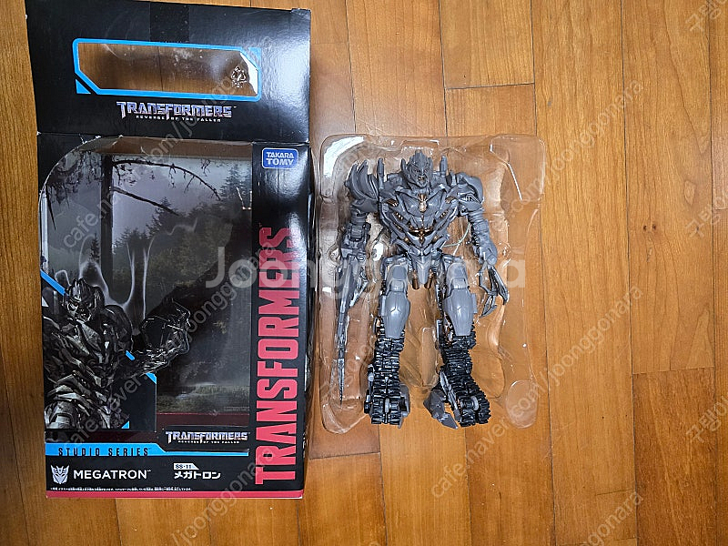 ss-13 rotf 메가트론 개봉품 판매합니다.--0