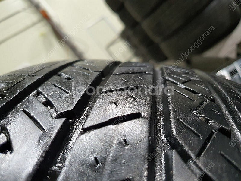 819m bmw1,2 시리즈 18인치 휠타이어 판매합니...--5