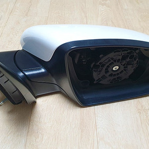 올뉴 K5 조수석 사이드 미러 ( 87620 - D4040SWP ) 판매 합니다 !