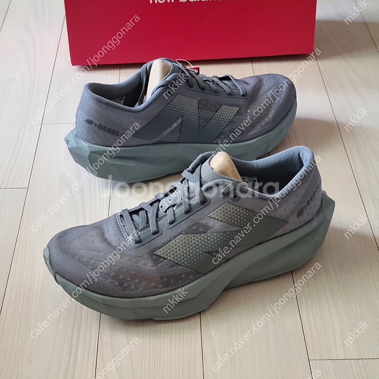 뉴발란스 x 도쿄 디자인 스튜디오 퓨어셀 레벨 v4--4