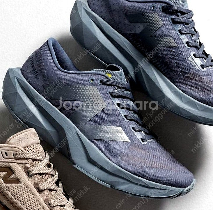 뉴발란스 x 도쿄 디자인 스튜디오 퓨어셀 레벨 v4--7