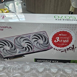 컴퓨터 그래픽카드 지포스 컬러풀 RTX 5060 새상품