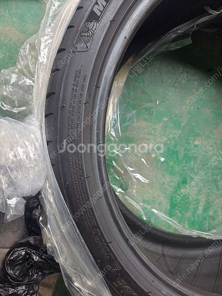 미쉐린 ps4 255 35 20 판ㅇ새합니다.--2