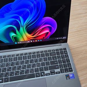 삼성 갤럭시 북 5 프로 NT960XHA-KP72G kd72g