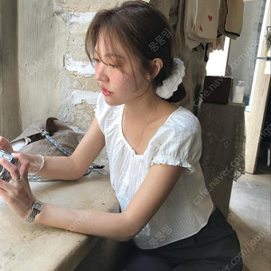 타낫 플레인블라우스