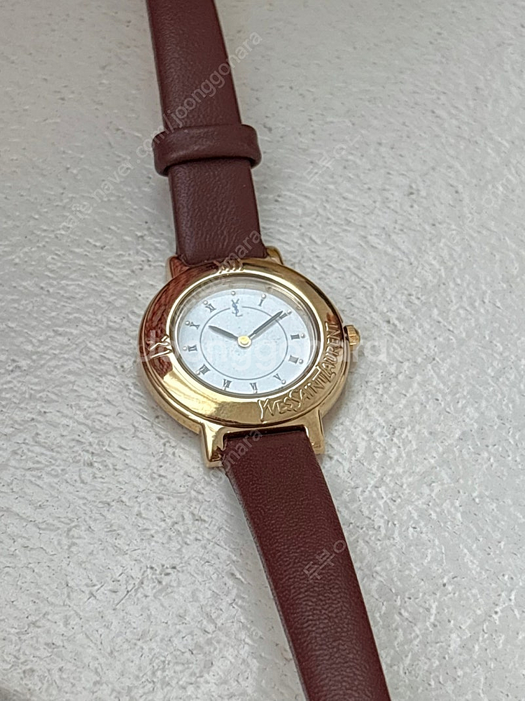 🟡 Yves Saint Laurent 빈티지 여성 시계--2