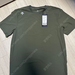 데상트 러닝 반팔 티셔츠 새거