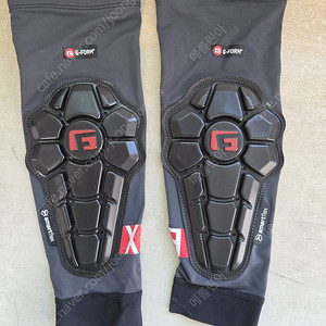 지폼 보호대(PRO X3/Burton 콜라보) 팝니다.