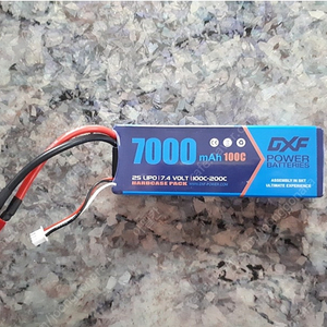 2 셀 리포 DXF 7.4 V , 7000 mAh 100 C