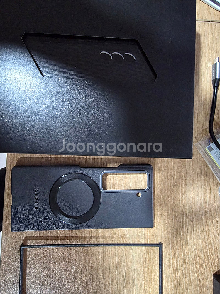 폴드SE 삼케플 교체 신품급 외관 (자급제) 512GB--0