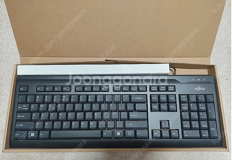 후지쯔 키보드 새제품 KB410k--1