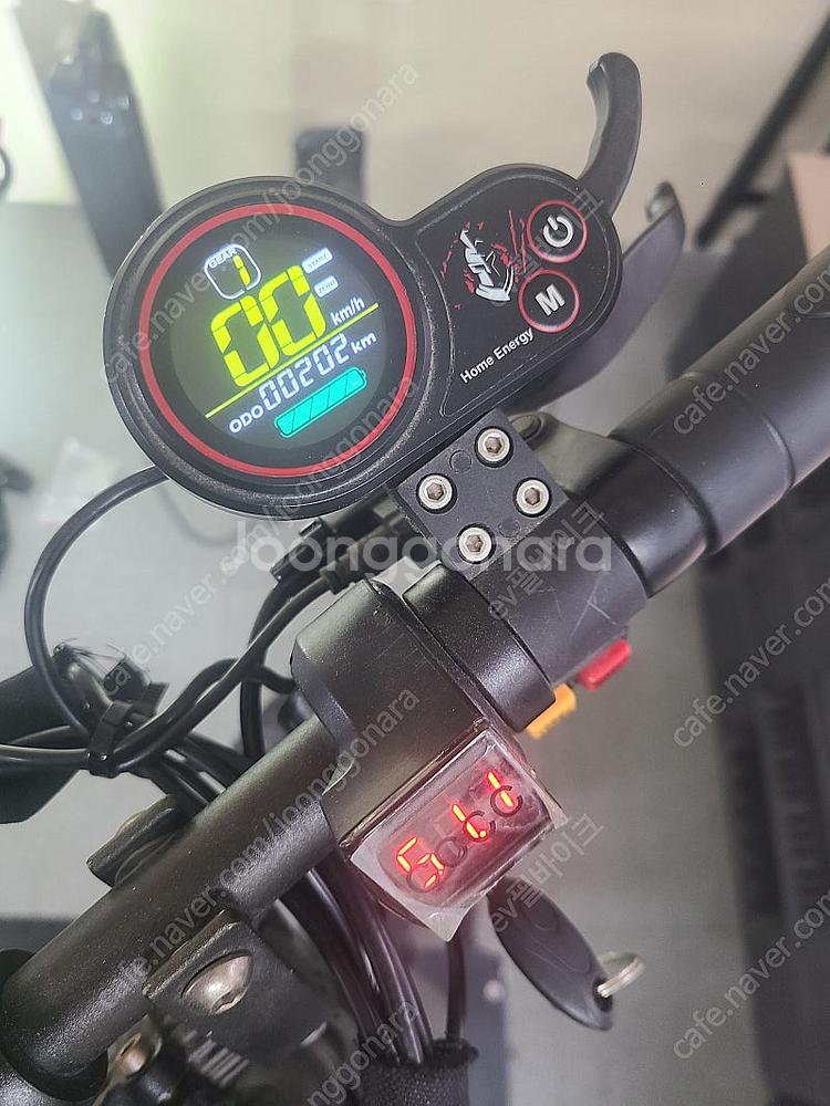 신품급 초대형 40ah급 배터리 탑재된 에어포스 미니 전동킥보드팜--8