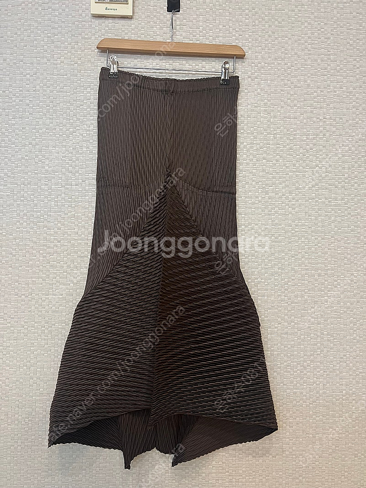 이세이미야케 랩드 스웨이드 라이크 플리츠 스커트--1