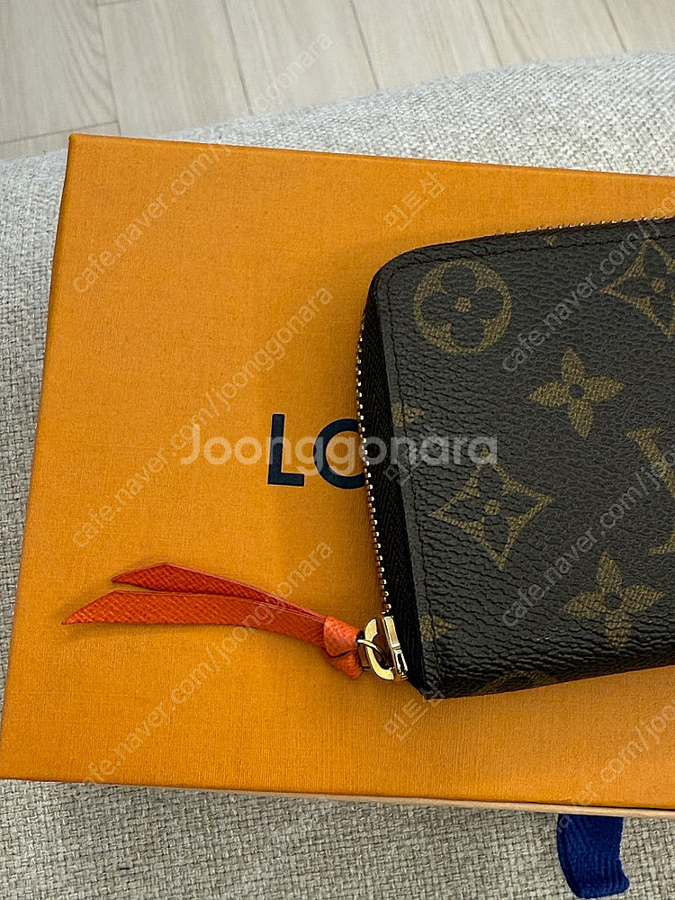 루이비통 장지갑--2