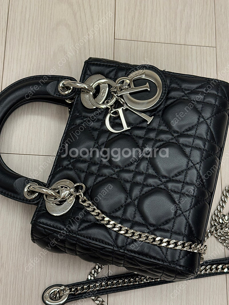 디올 레이디백 미니/급처/상태좋음--2