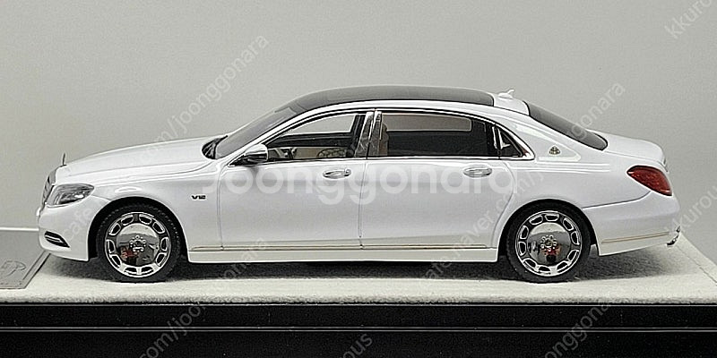 1:43 얼모스트리얼 벤츠 마이바흐 S600 W222 ...--3