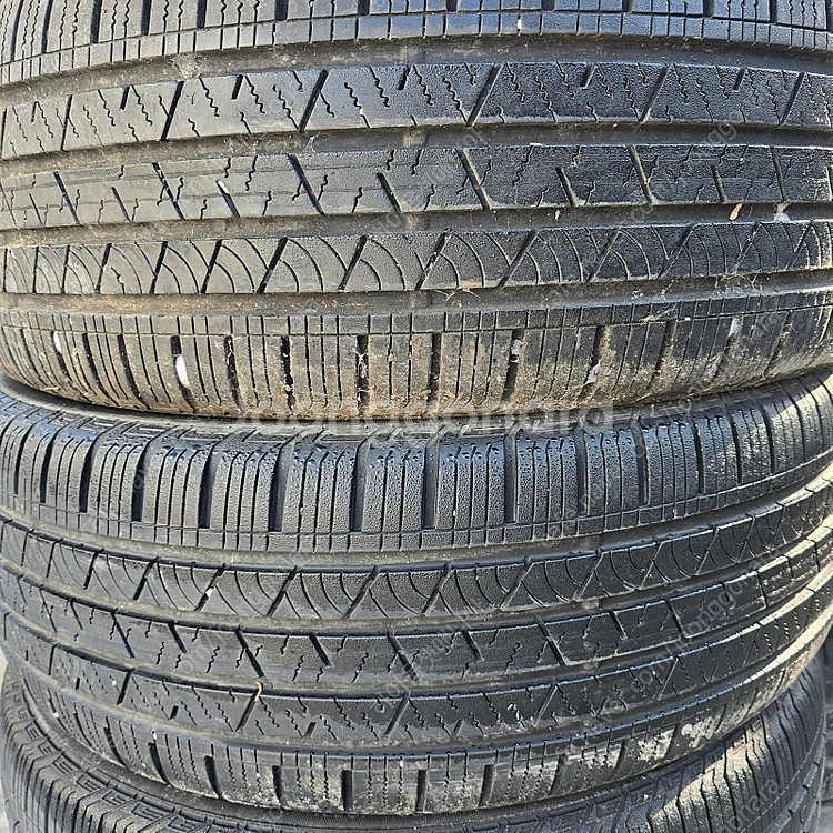 255 45 20 콘티넨탈 한대분15만 팝니다--3