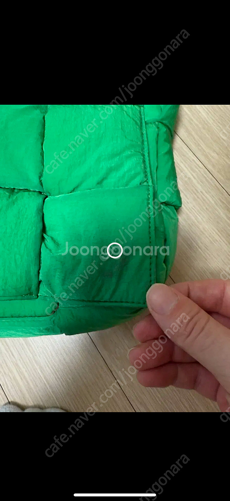 보테가베네타 패딩 카세트백 그린--5