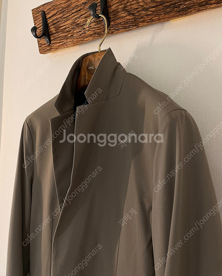 띠어리 신형라벨 베이지 수트--1