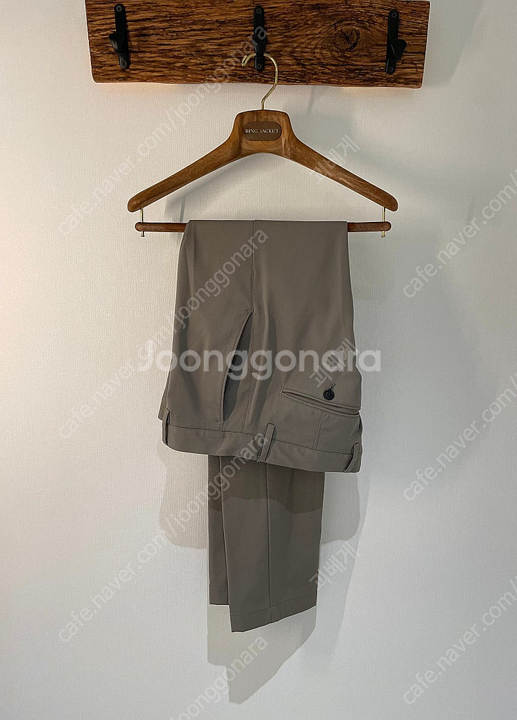 띠어리 신형라벨 베이지 수트--7