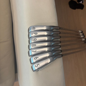 타이틀리스트 T150/T200 최신형 아이언세트 골프채 팝니다.