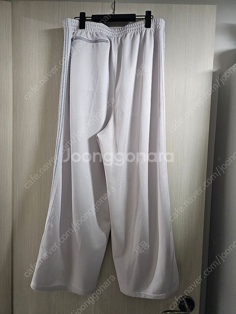 니들스 스튜디오스 HD 레임 트랙 팬츠 M사이즈--5