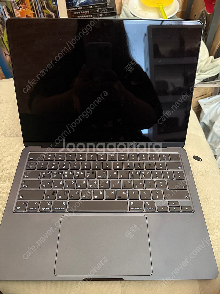 맥북에어 13 m2 256gb 8코어 16gb 미드나이...--0