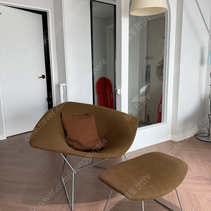 Knoll diamond chair